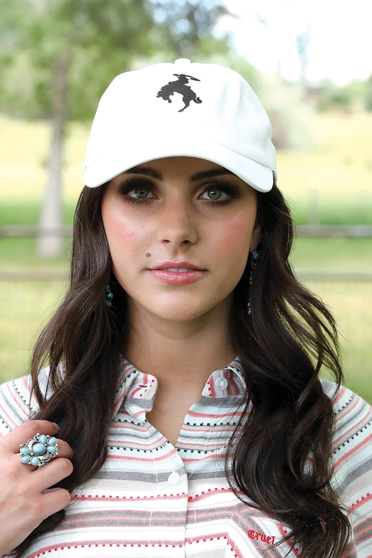 Cinch Womens White Bronc Cap