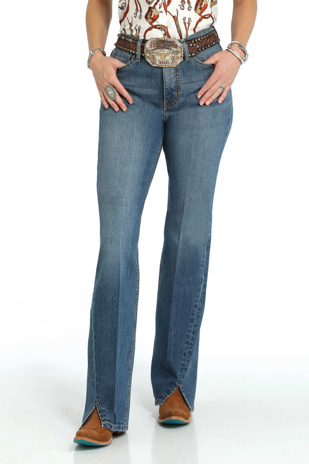 Cinch Womens Skylar Flare Medium Stone Jeans